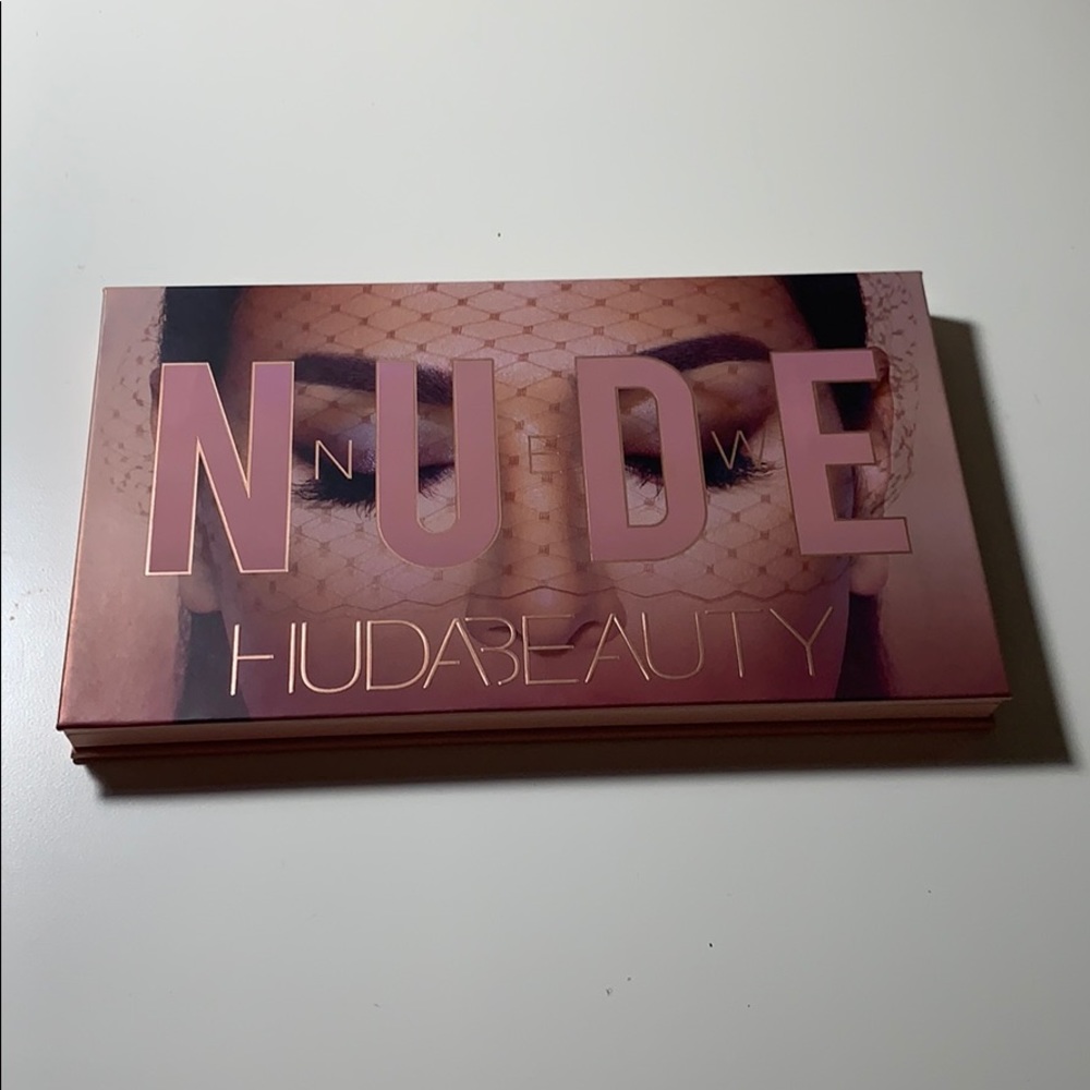 hude eye shadow